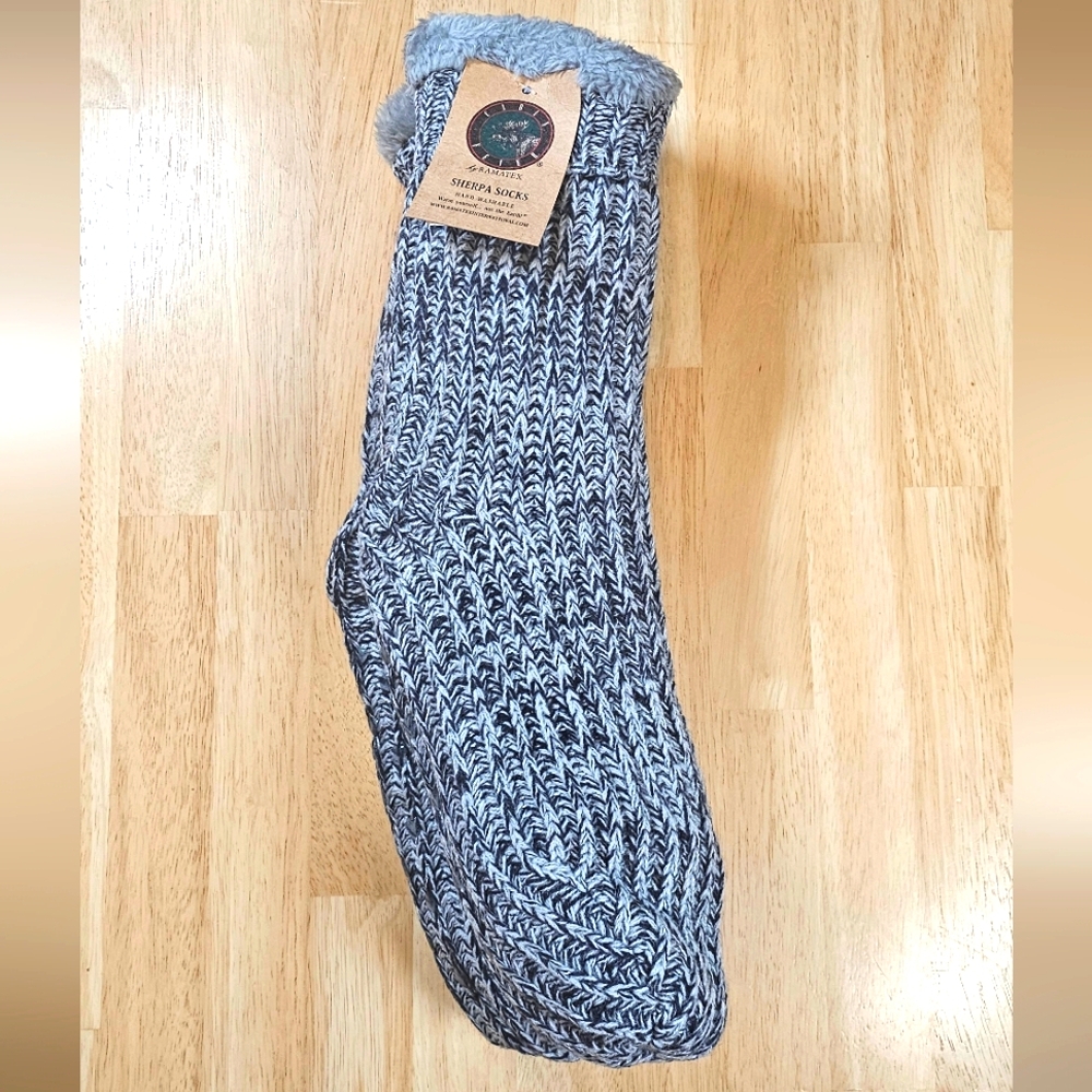 Cozy Serpa Socks